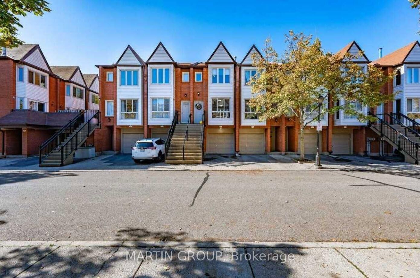 Property Photo: 895 Maple Avenue 514 ON L7S 2H7