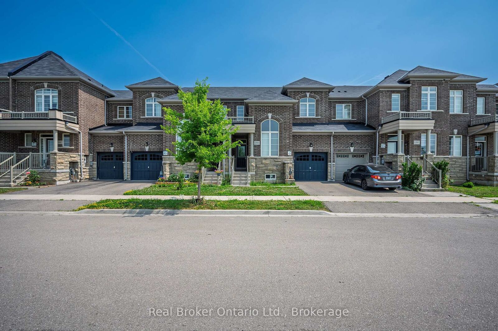Property Photo:  1593 Chretien Street  ON L9E 1G8 