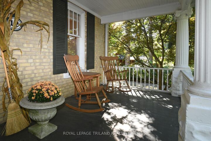 Property Photo: 12 Victoria Street ON N0L 1E0