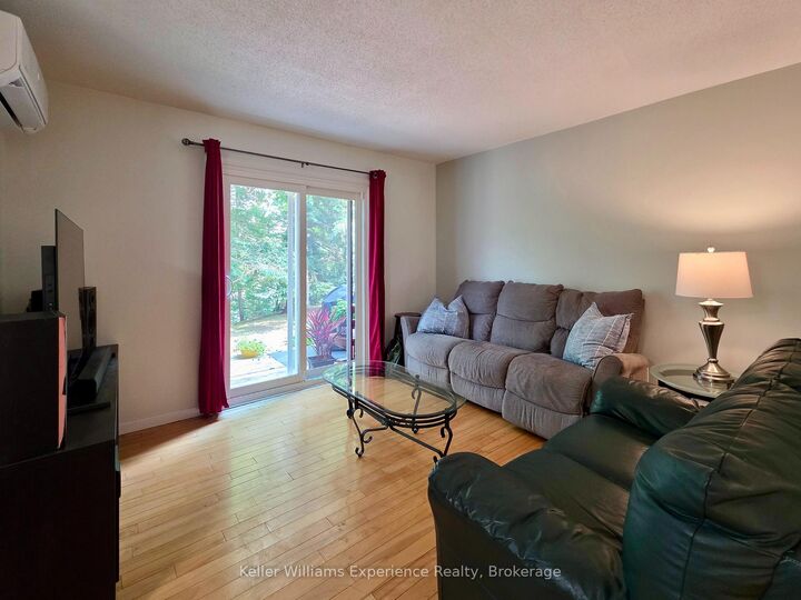 Property Photo: 49 Southbank Drive 10 ON P1L 1G2