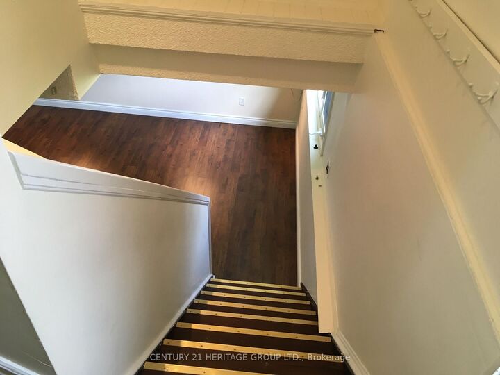 Property Photo: 280 Parkway Avenue ON L4P 2V9