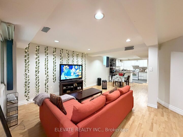 Property Photo: 1556 Princelea (Basement) Place ON L5M 3P2