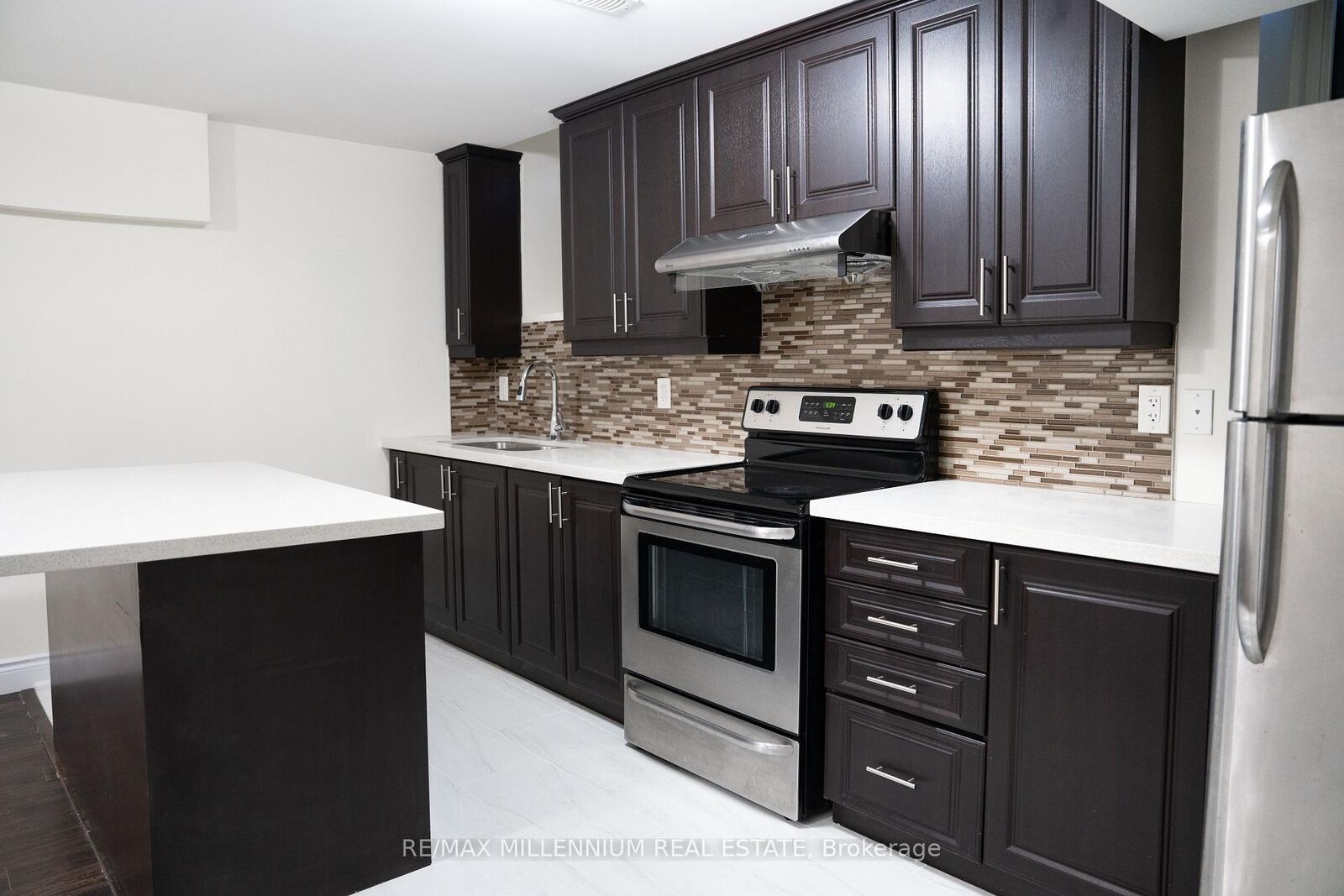 Property Photo: 6 Decorso Drive ON L6P 3T7