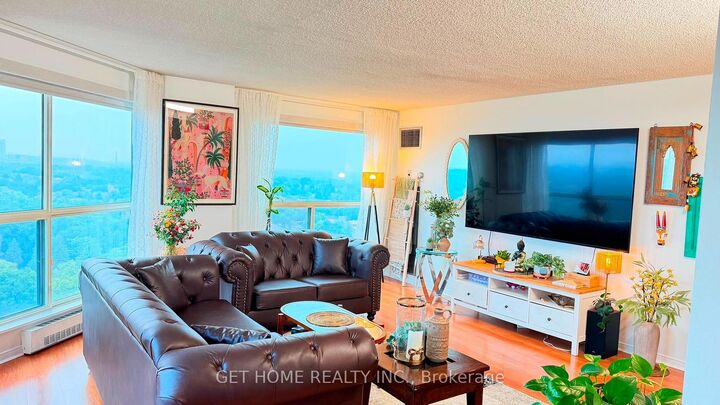 Property Photo: 2155 Burnhamthorpe Road W 1709 ON L5L 5P4