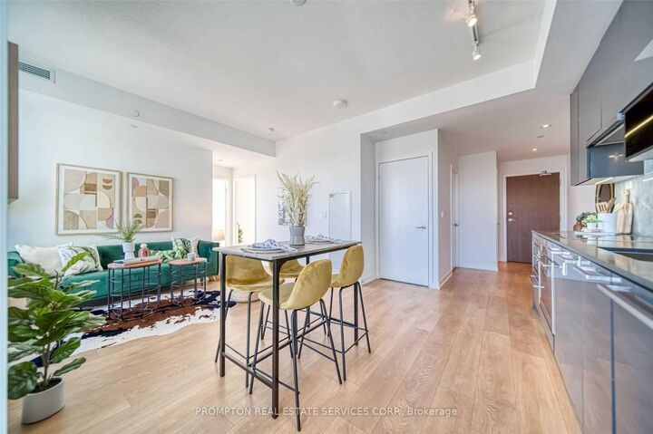 Property Photo: 115 McMahon Drive 3610 ON M2K 0E3