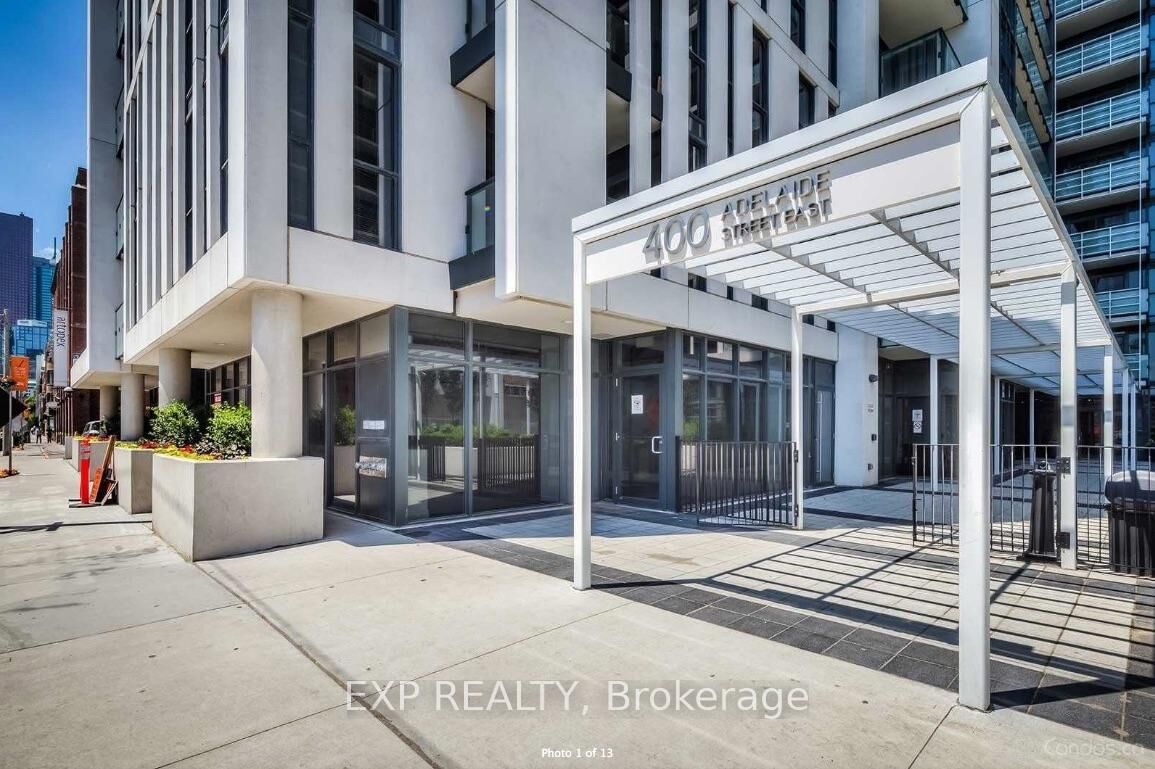 Property Photo: 400 Adelaide Street E #702 ON M5A 4S3