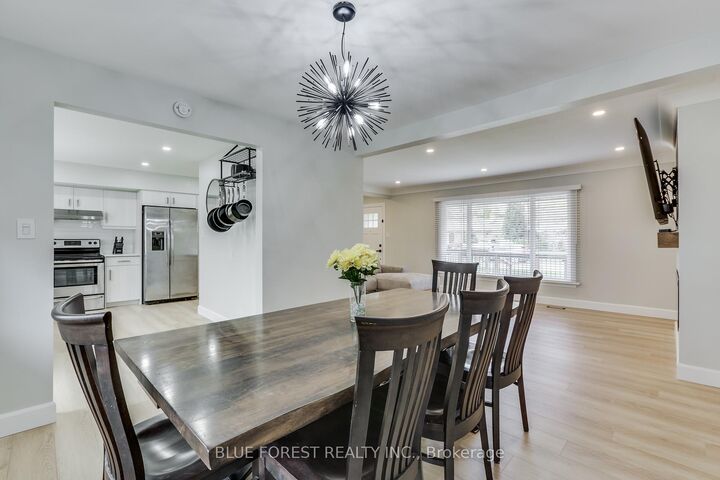 Property Photo:  42 Regency Road  ON N6H 4A8 