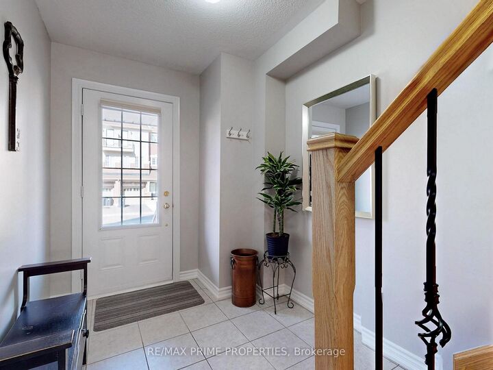 21 Sprucewood Road — photo 1