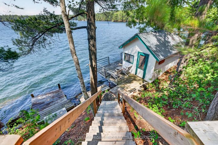 Property Photo: 1149 Twin Island Lane ON K0H 2L0