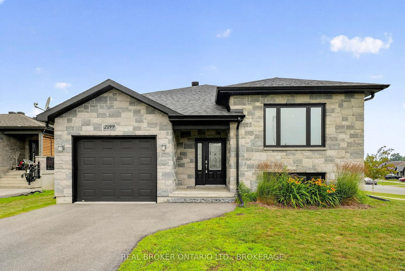 Property Photo: 2199 Burke Avenue ON K6H 0H5