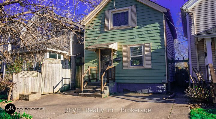Property Photo: 32 Edmund Street ON L2R 2G2