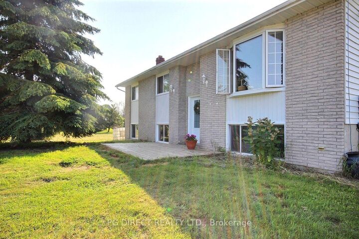 Property Photo:  1065 County Rd 19 N/A  ON K0K 1T0 