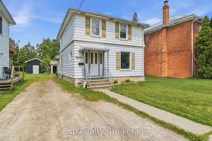 18 Charlotte Street — photo 1