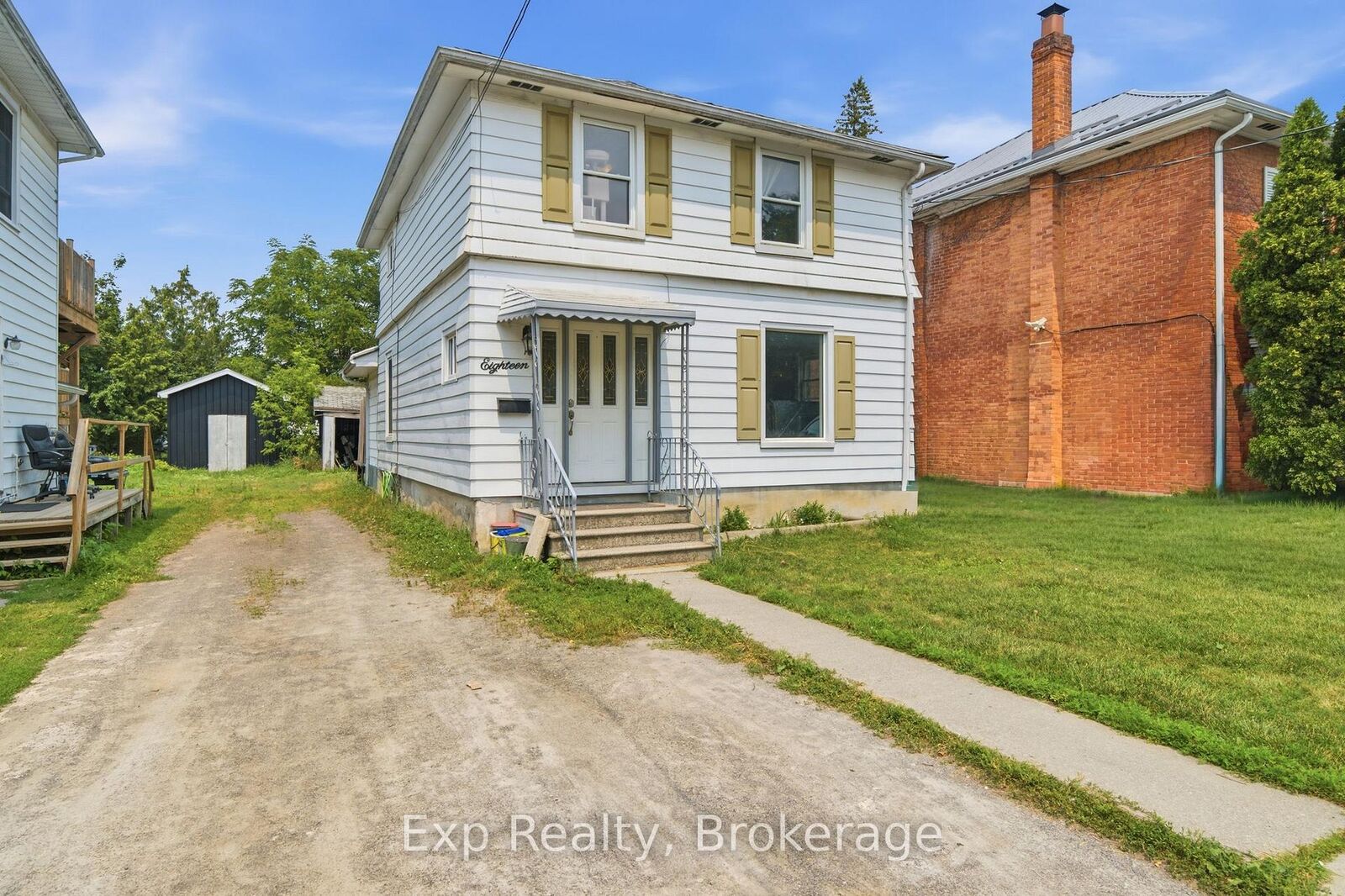 Property Photo: 18 Charlotte Street ON K8P 1E2
