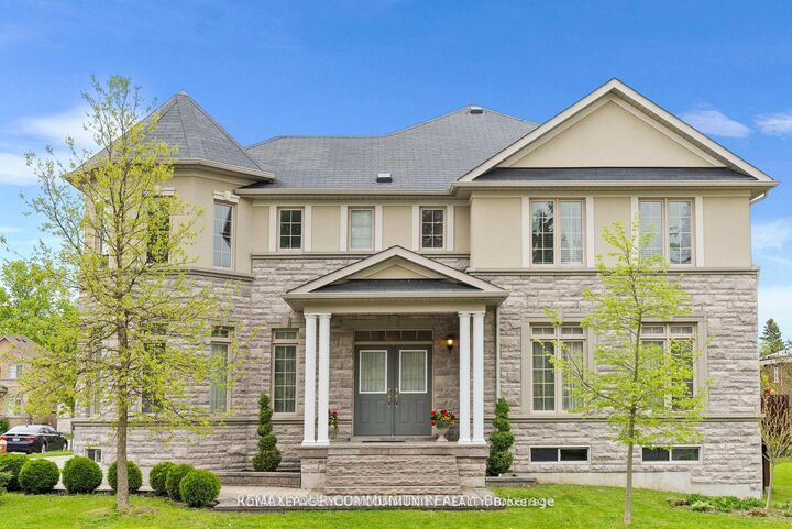 Property Photo: 108 Headwater Crescent ON L4E 0T2