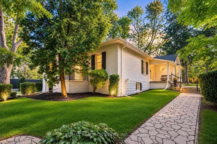 Property Photo: 151 Brooke Street ON L4J 1Z2