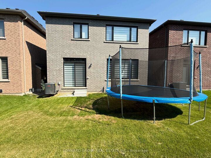 Property Photo: 21 Stanley Leitch Drive ON N0B 1T0
