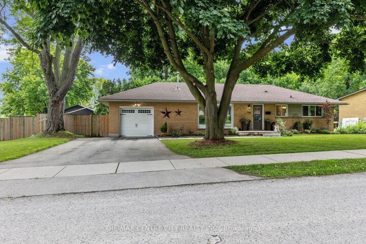 Property Photo: 764 Valetta Street ON N6H 2Y8