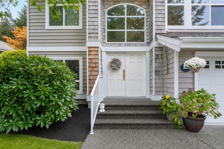 Property Photo: 1266 Saturna Dr BC V9P 2X6
