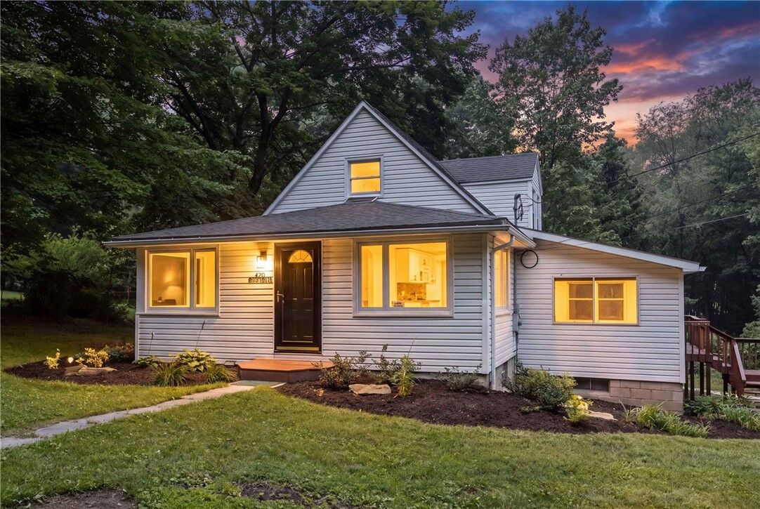 Property Photo: 420 Dutchtown Rd PA 16002