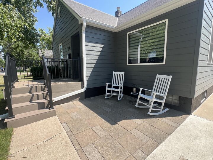 Property Photo:  820 N Jay Street  SD 57401 