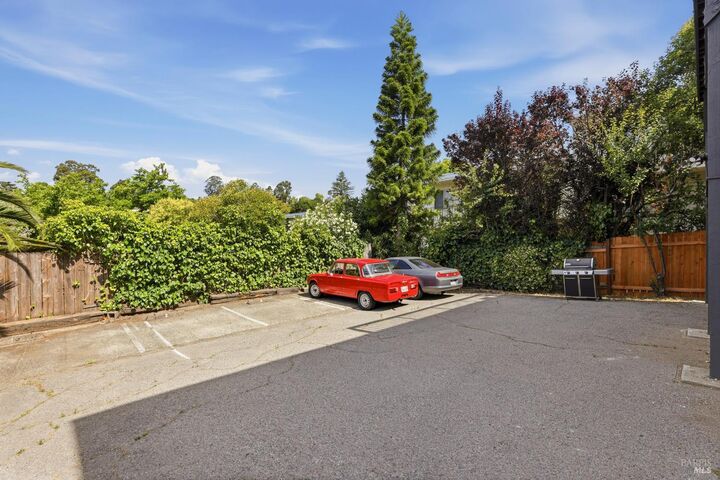 Property Photo:  31 Valencia Avenue  CA 94901 
