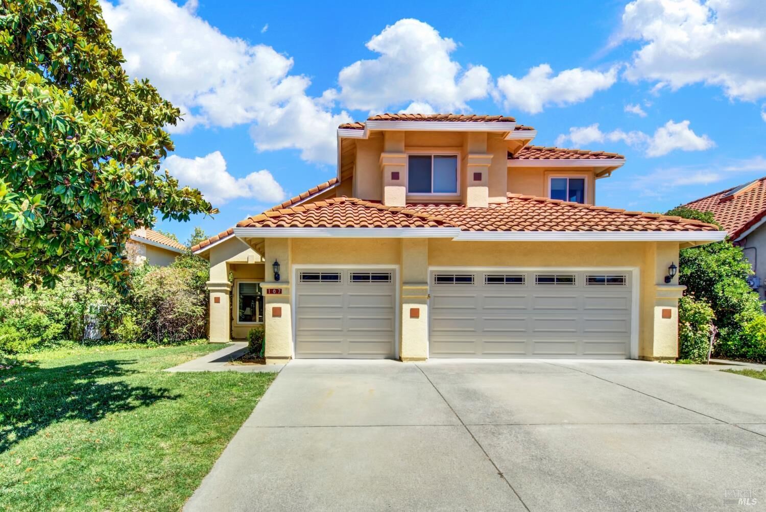 Property Photo:  107 Bald Eagle Drive  CA 95688 