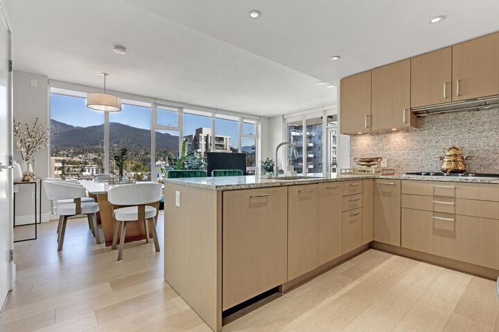 150 W 15th Street 1401 — photo 1