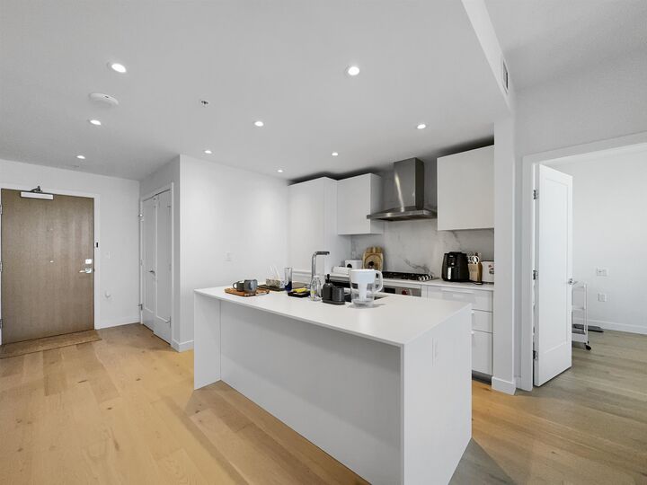 Property Photo: 6699 Dunblane Avenue 33xx BC V5H 0J8