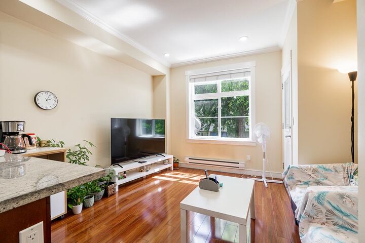 Property Photo: 9405 121 Street 5 BC V3V 0A9