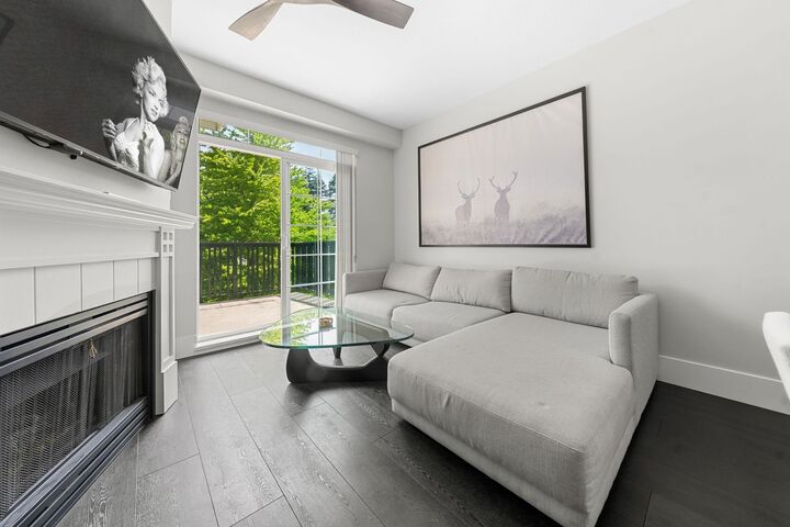 Property Photo: 5605 Hampton Place 404 BC V6T 2H2