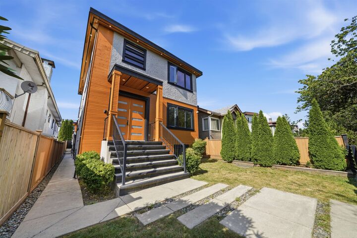 3123 E 7th Avenue — photo 1