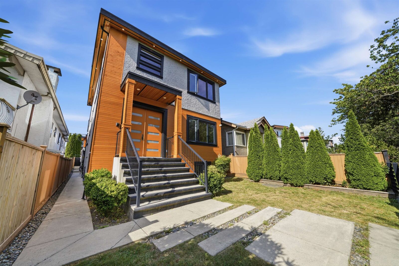 Property Photo: 3123 E 7th Avenue BC V5M 1V6