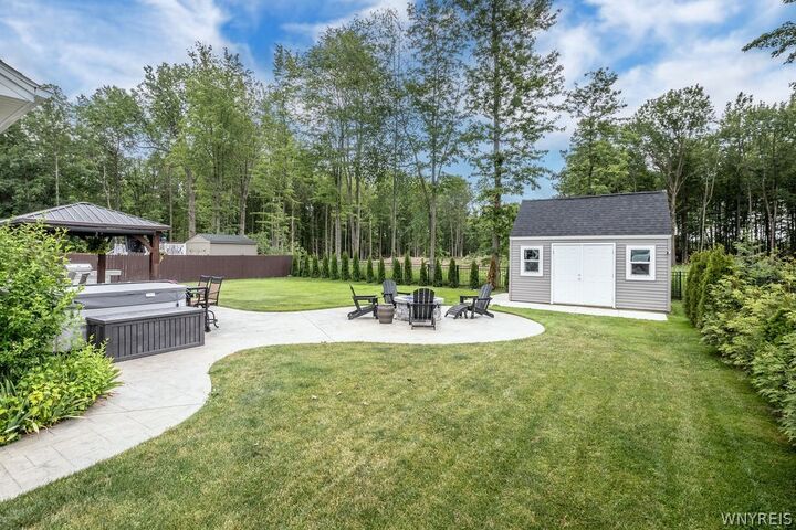 Property Photo:  828 Whitehaven Road  NY 14072 