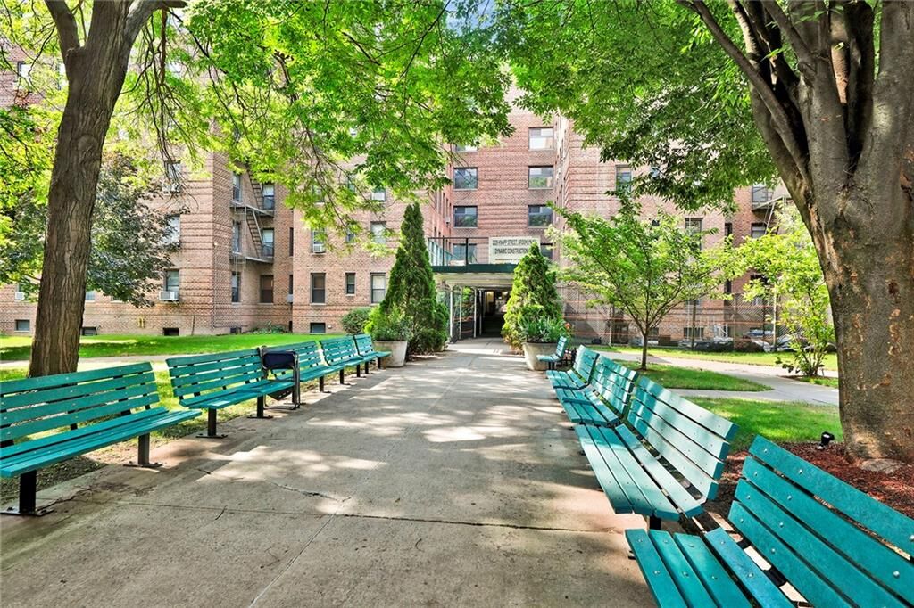 Property Photo:  2229 Knapp Street 3F  NY 11229 