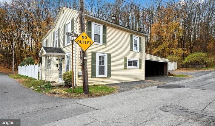 Property Photo:  901 Fairview Street  PA 17901 