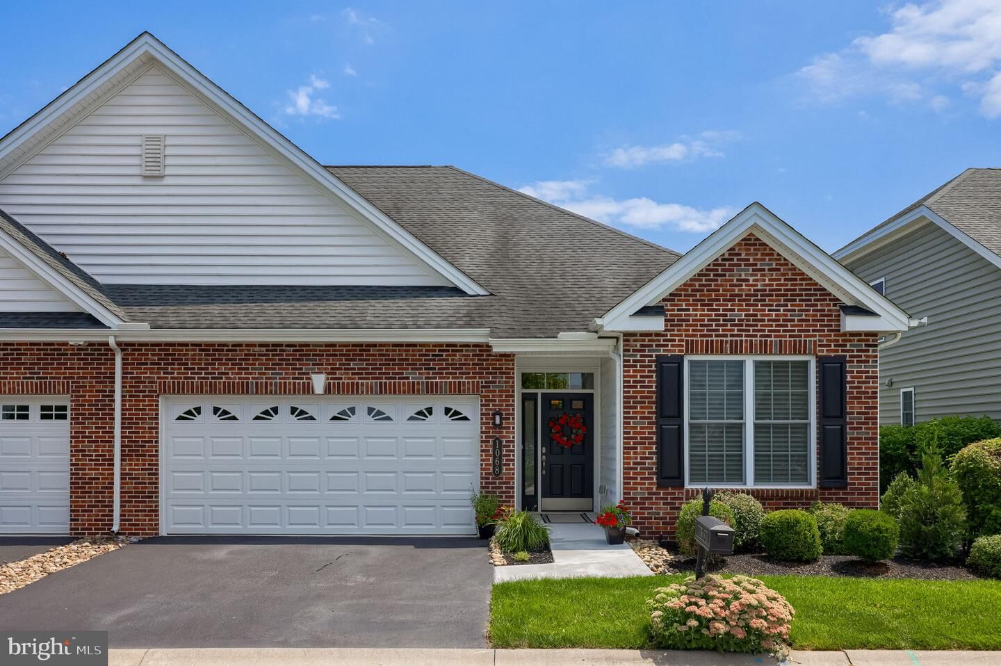 Property Photo: 1068 Constitution Drive PA 17543