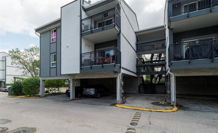 Property Photo: 142 Portsmouth Boulevard MB R3P 1B6
