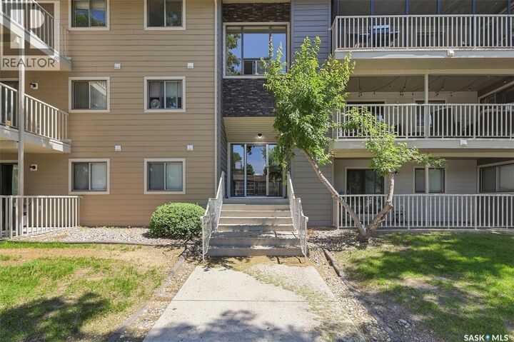 Property Photo: 301 1121 1A McKercher Drive SK S7H 5B8