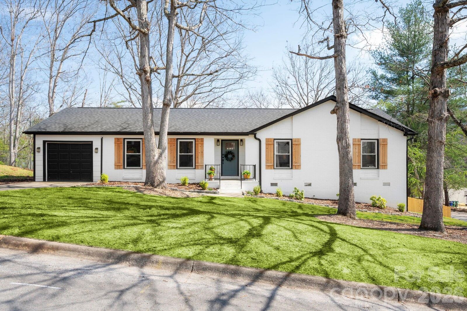 Property Photo: 61 Knoll Ridge Drive NC 28804