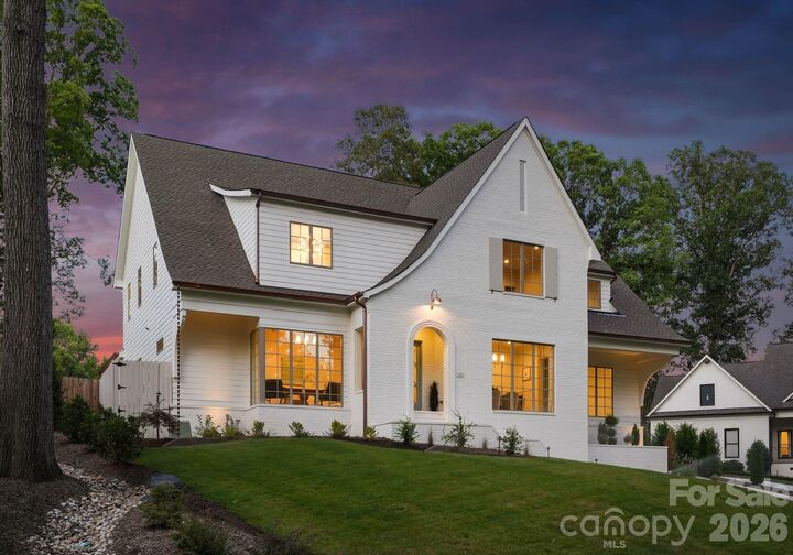 Property Photo: 444 Hunter Lane NC 28211