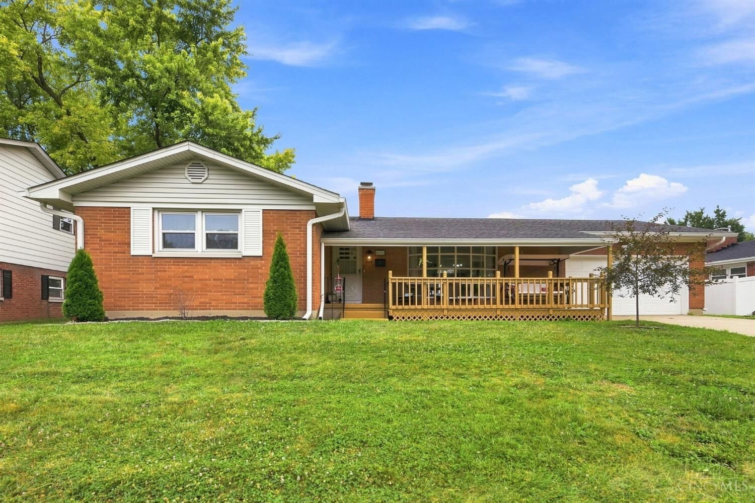Property Photo:  605 Jackson Lane  OH 45044 