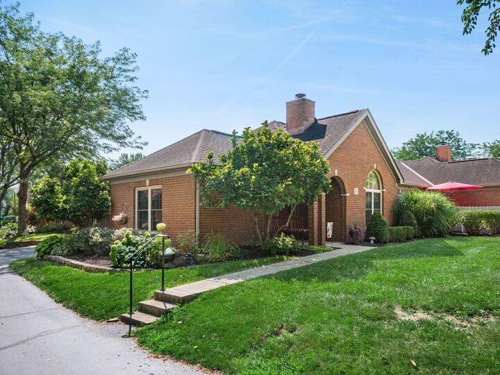 Property Photo: 5821 Locbury Lane OH 43016