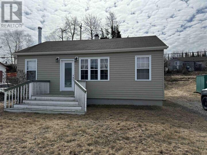Property Photo: 20 Neebig Ave ON P0T 2C0