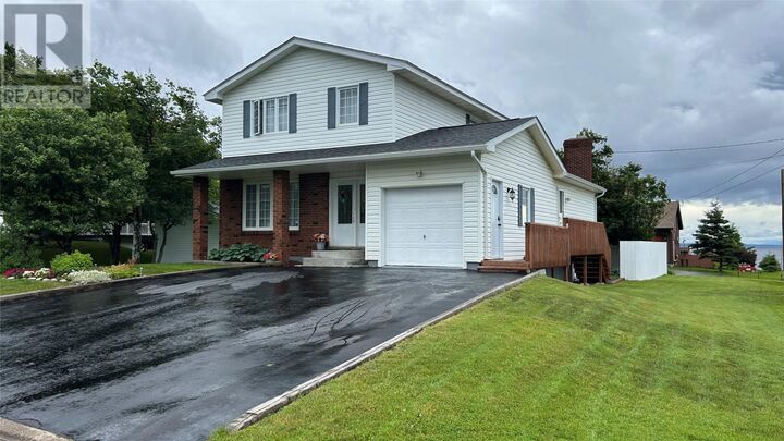 Property Photo:  2 Macneil Crescent  NL A2N 3E3 