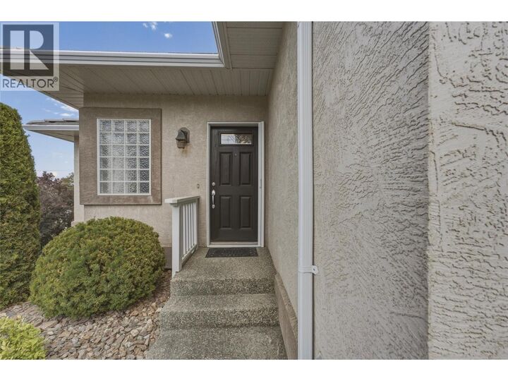 Property Photo: 124 Sarsons Road 11 BC V1B 2T9