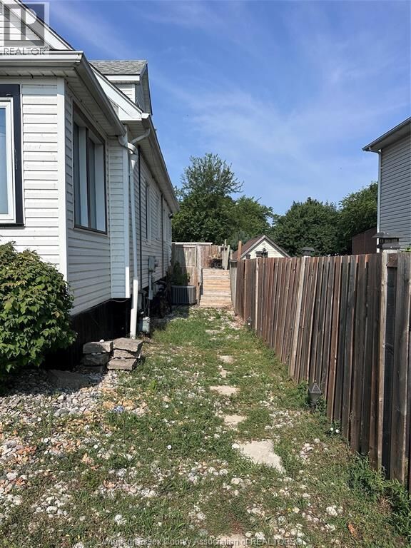 Property Photo:  1244 Front Road North Upper  ON N9V 3R3 