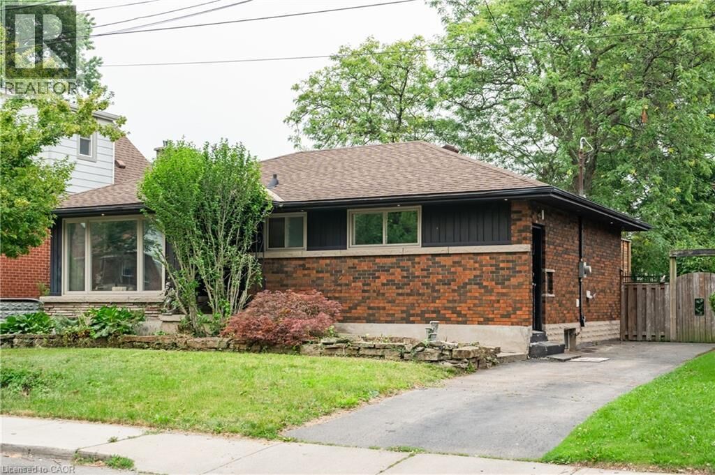 Property Photo: 83 East 15th Street ON L9A 4E8