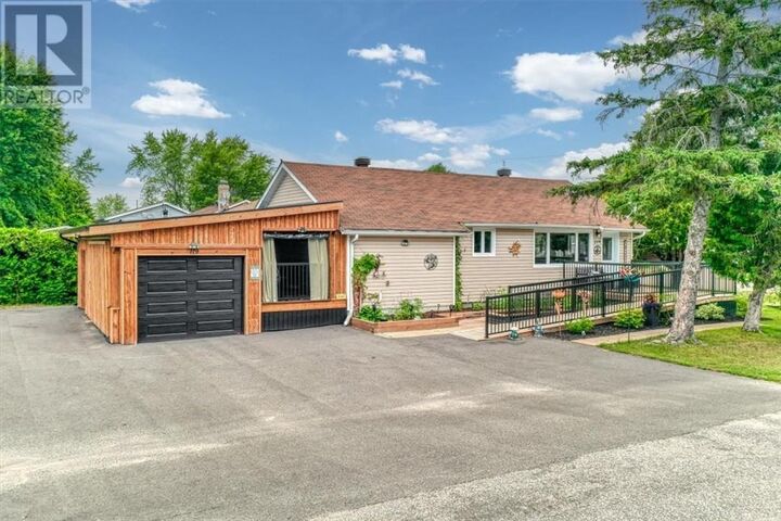 119 Mackie Street — photo 1