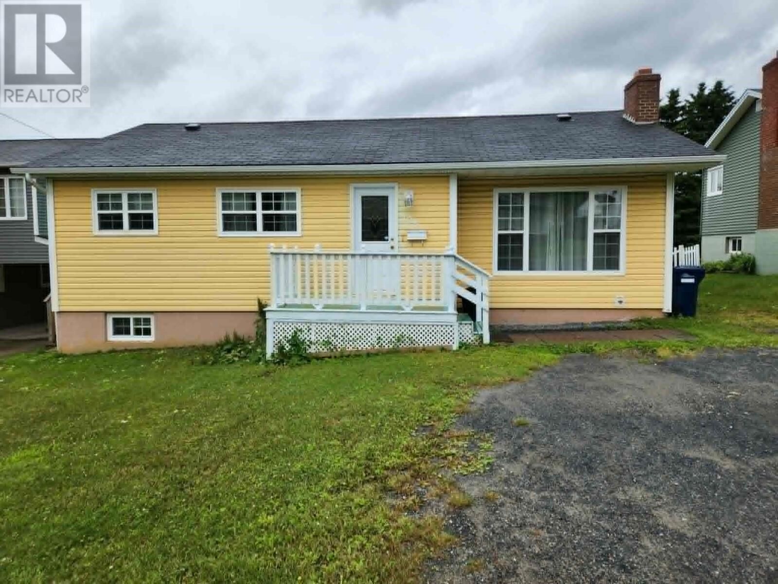 Property Photo: 105 Brookfield Avenue NL A2H 2R5